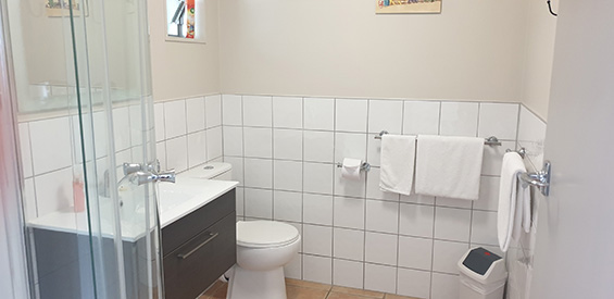 Unit 1 bathroom